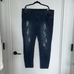 Forever 21 Curve Distressed Denim Legging Pant